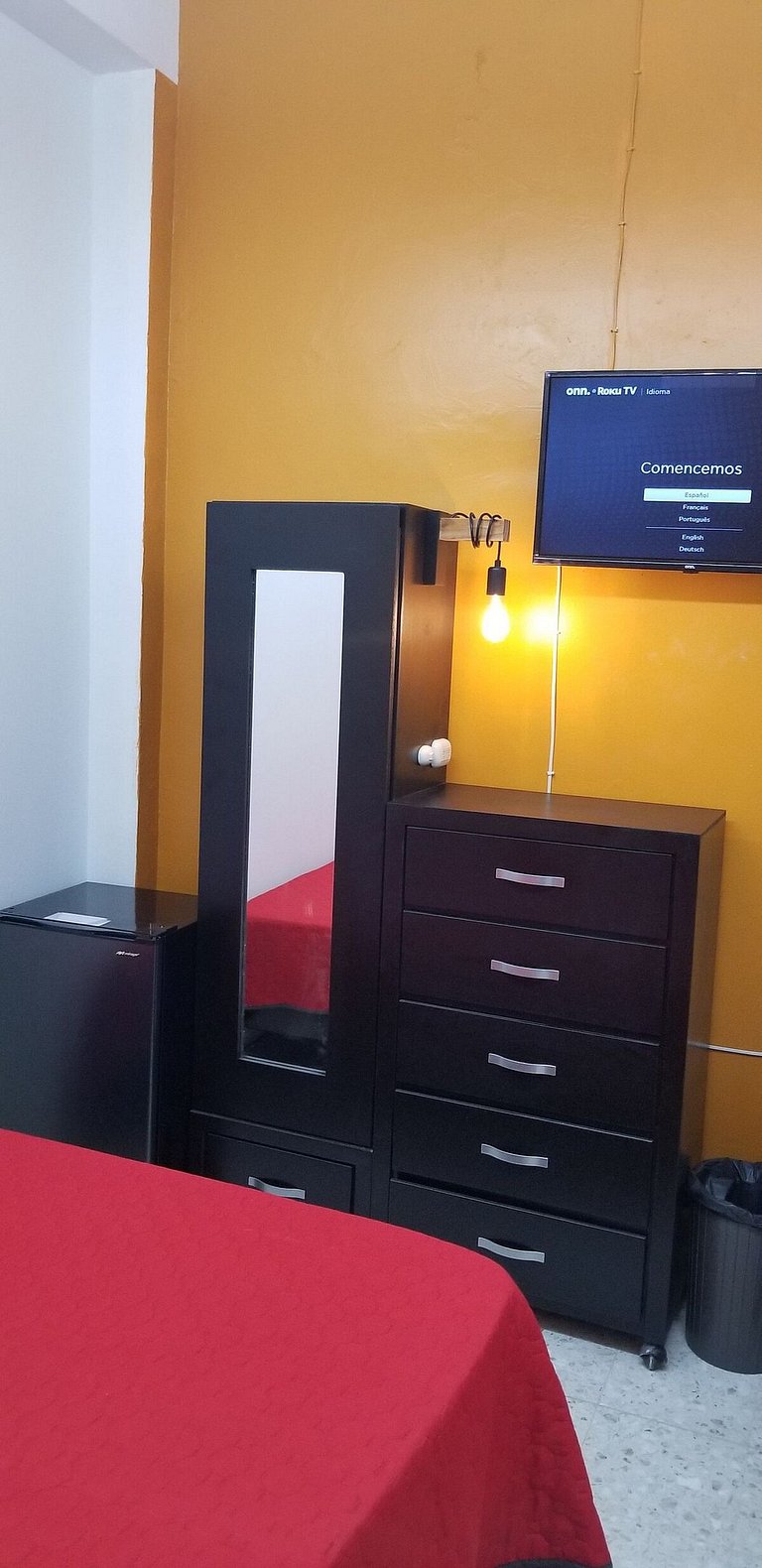 Hab "Oaxaca"  cama Queen  cerca de Fundidora 2P