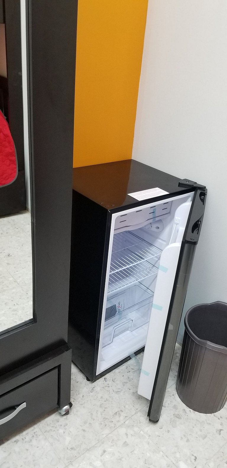 Hab "Monterrey"  cama Queen  cerca de Fundidora 2P