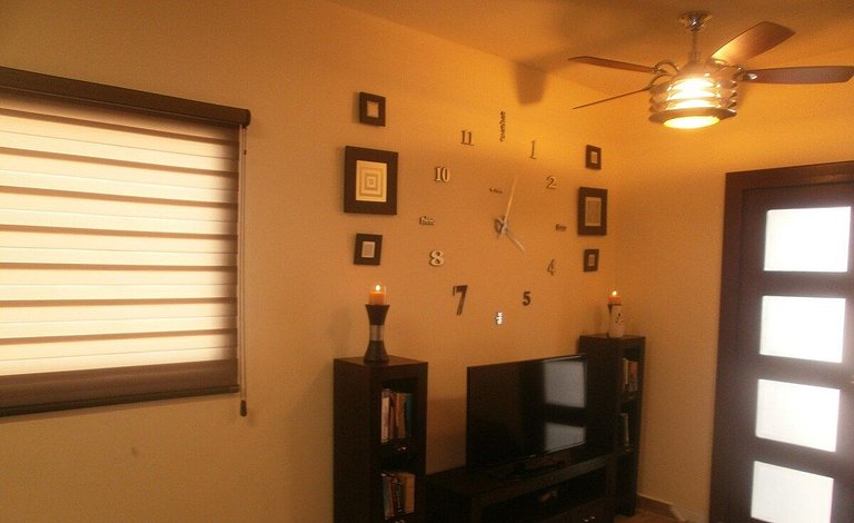 2-person Loft: very comfortable, near ITESM