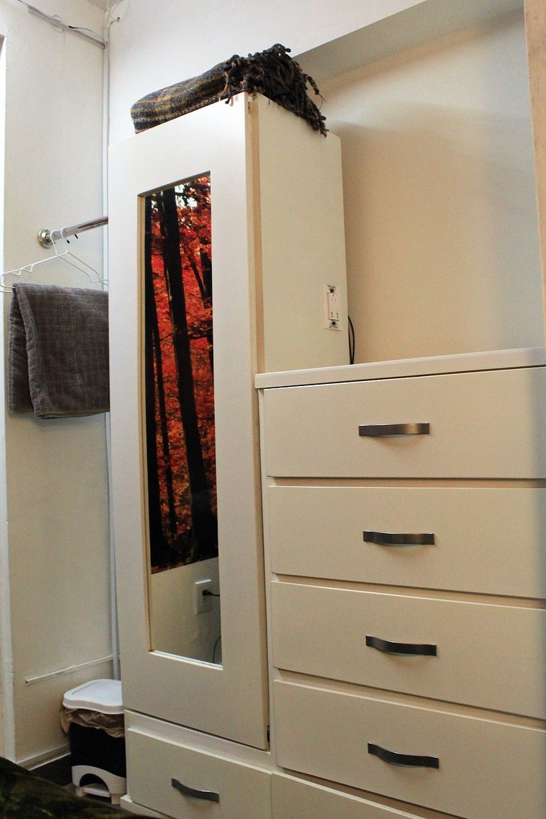 Economic room with AC, TV and minibar, centrical