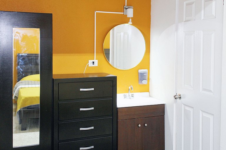 Hab Zacatecas baño privado y a pasos de Fundidora