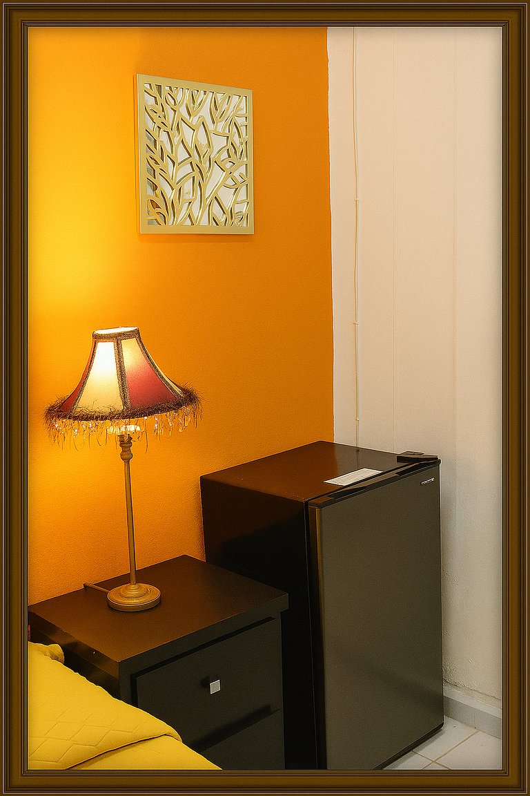 J*Habitación cama Queen cerca de Fundidora