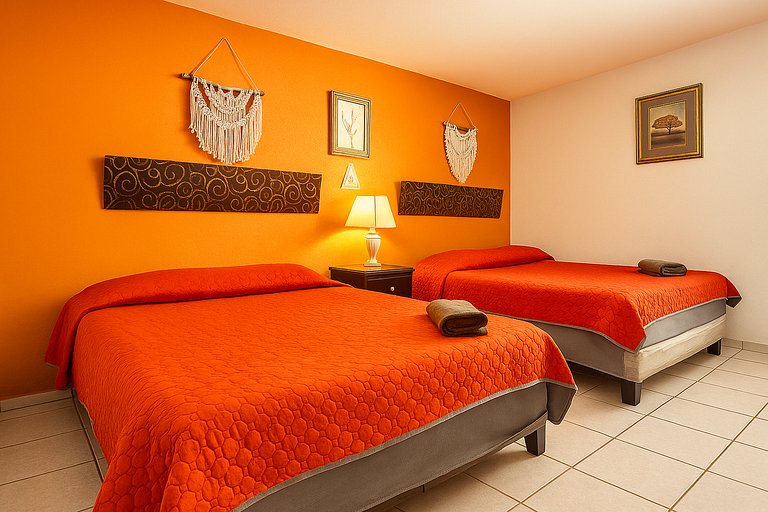 Habitación 2 c/Queen con baño y A/C | 0